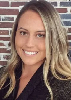 Photo of Lindsay Welch